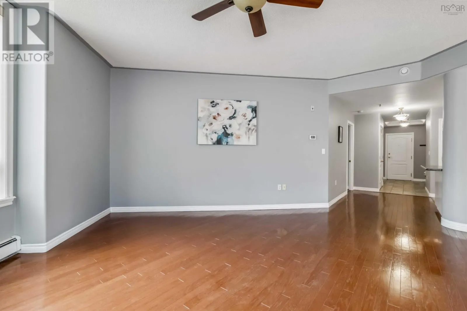 102 10 Regency Park Drive
