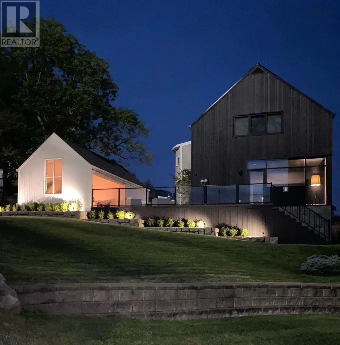 90 Shore Road