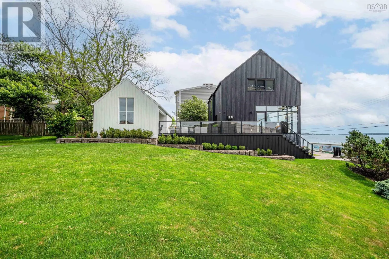90 Shore Road