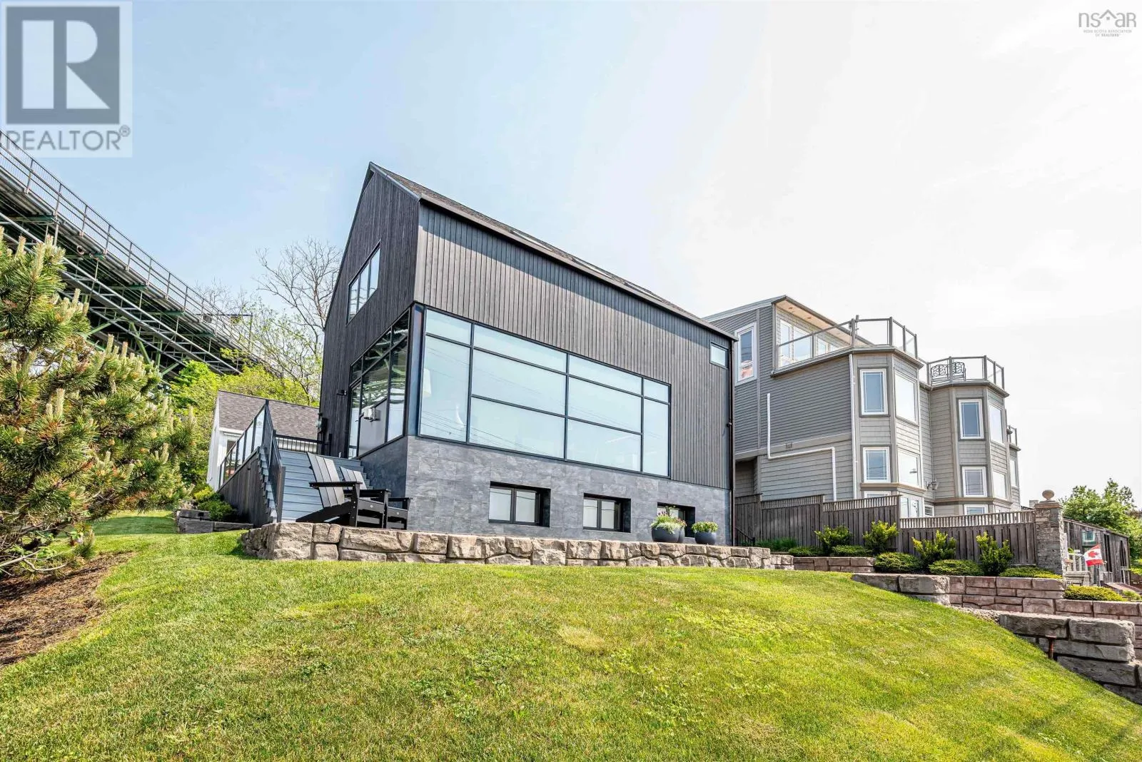90 Shore Road