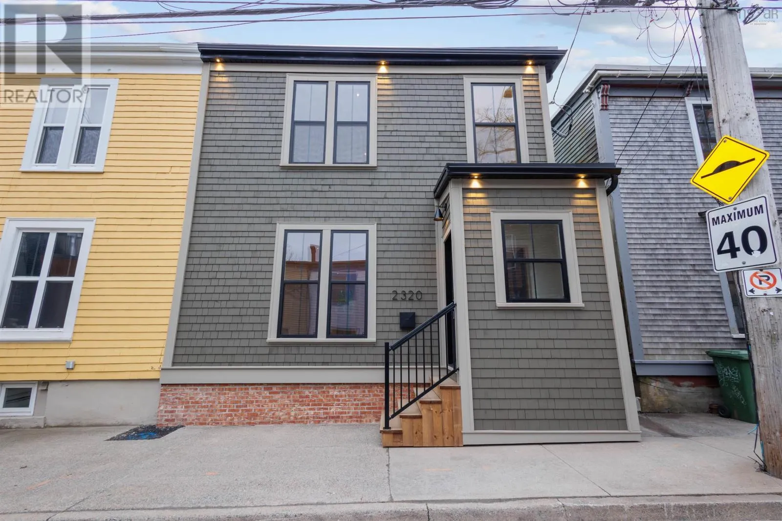 2320 Maynard Street