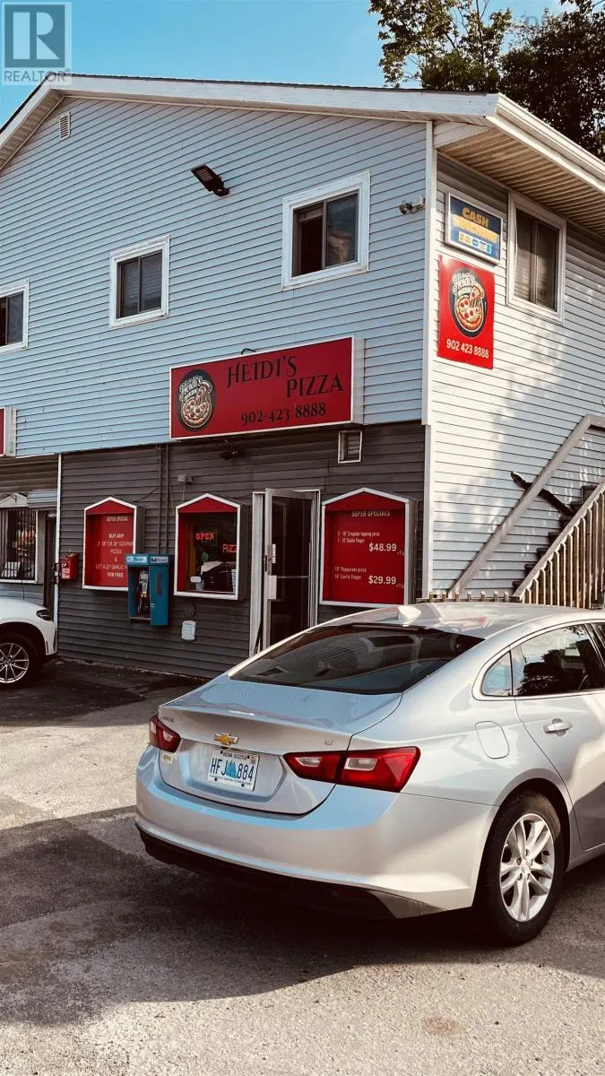 Heidi's Pizza