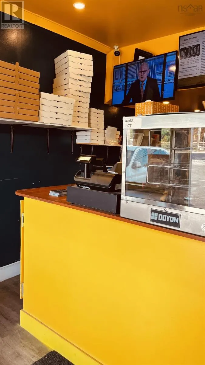 Heidi's Pizza
