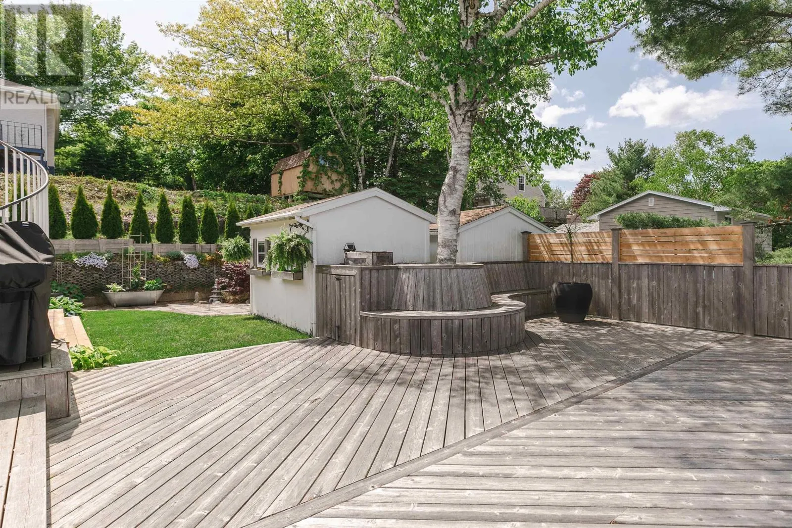 9 Lynwood Drive