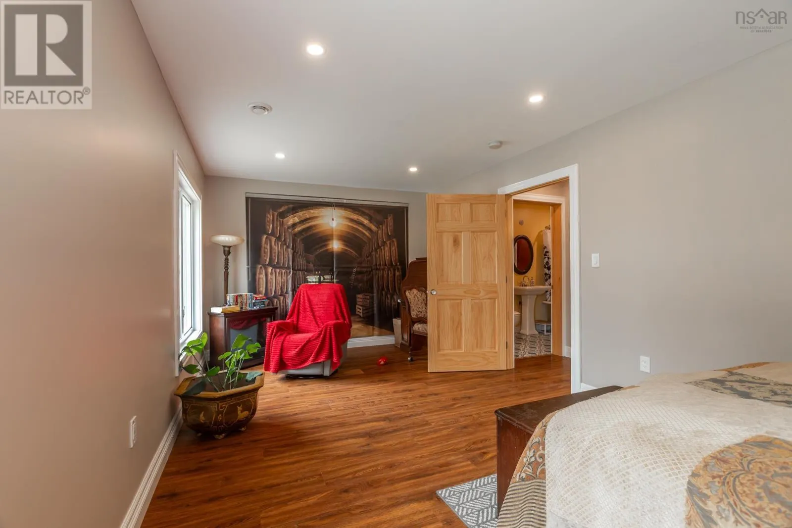 101 Cozy Crescent