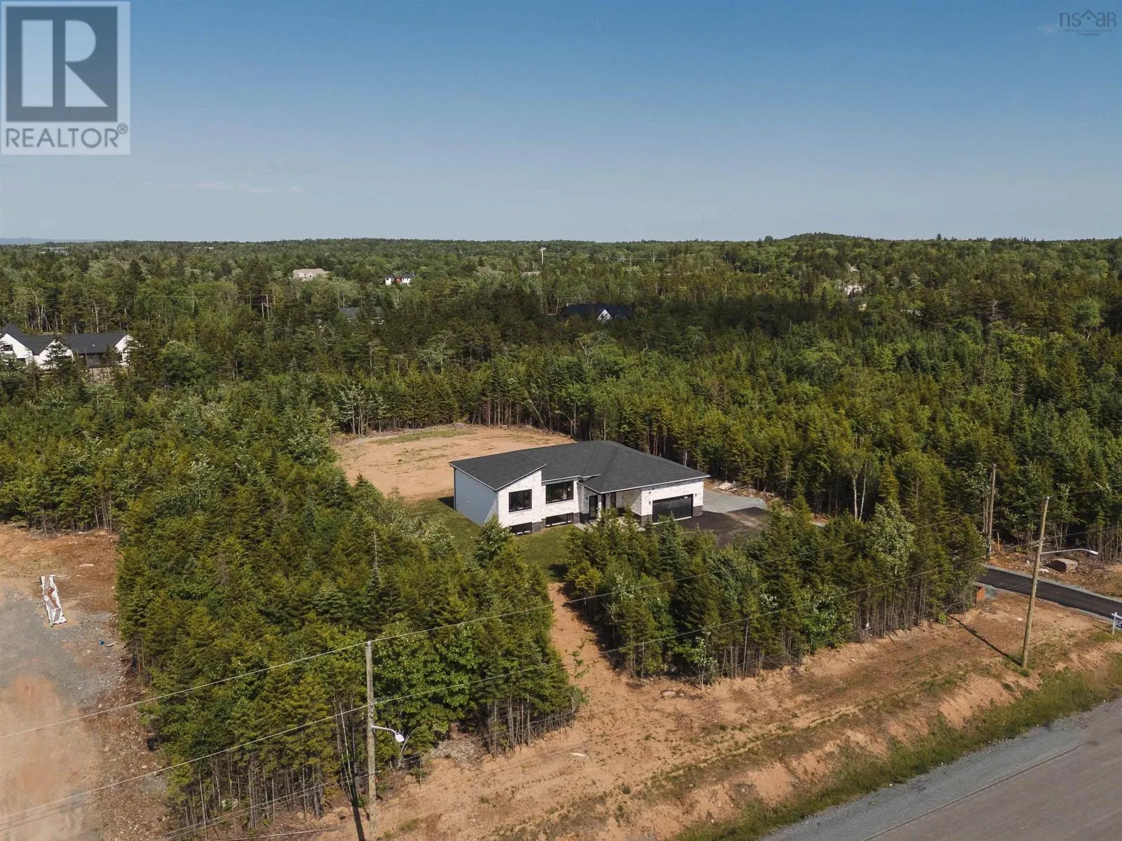 414 Canoe Crescent