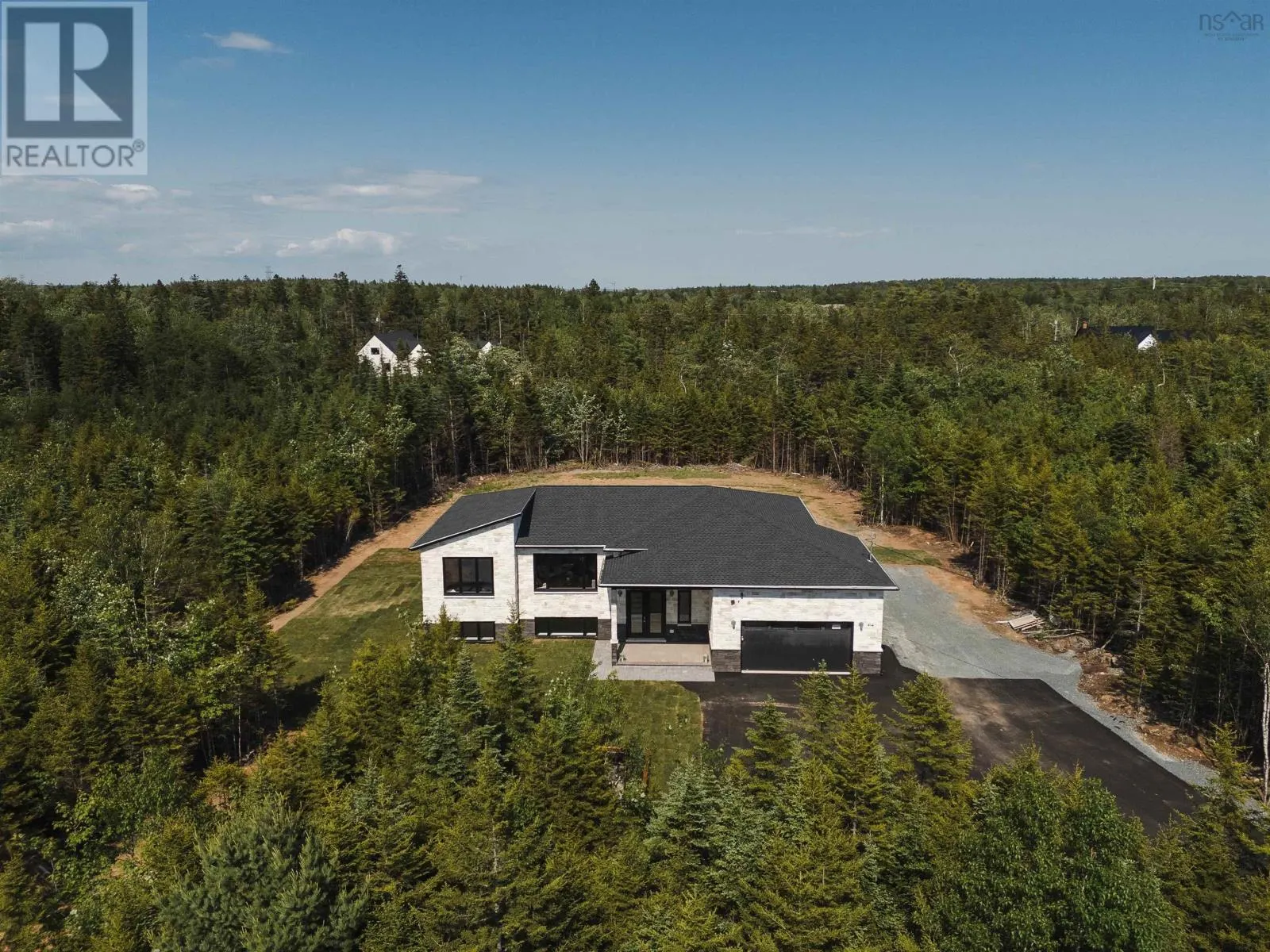 414 Canoe Crescent