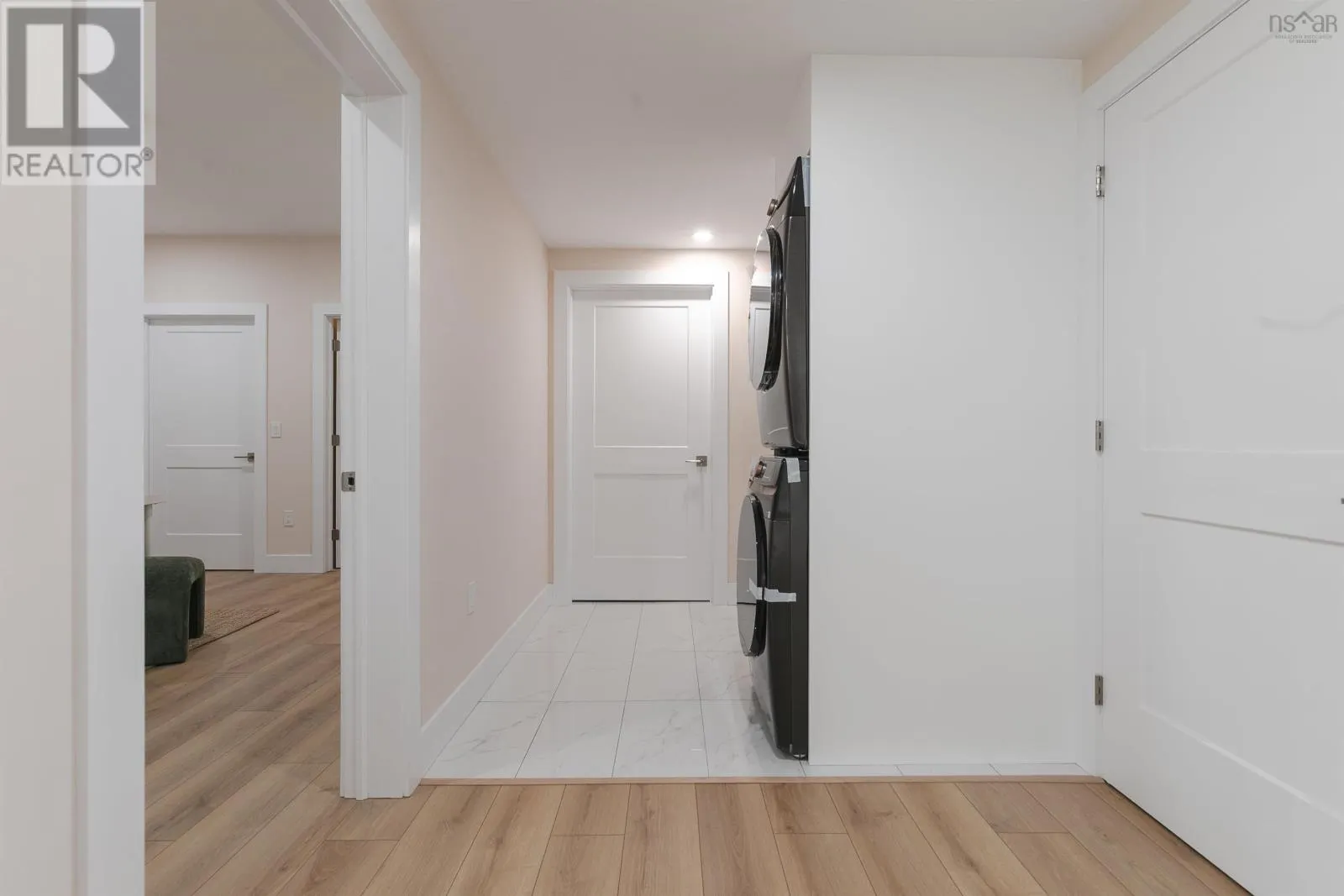 414 Canoe Crescent