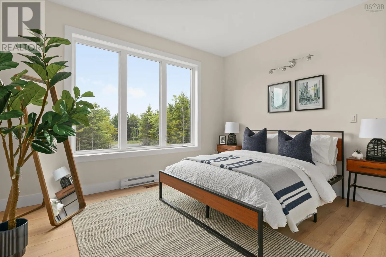 414 Canoe Crescent
