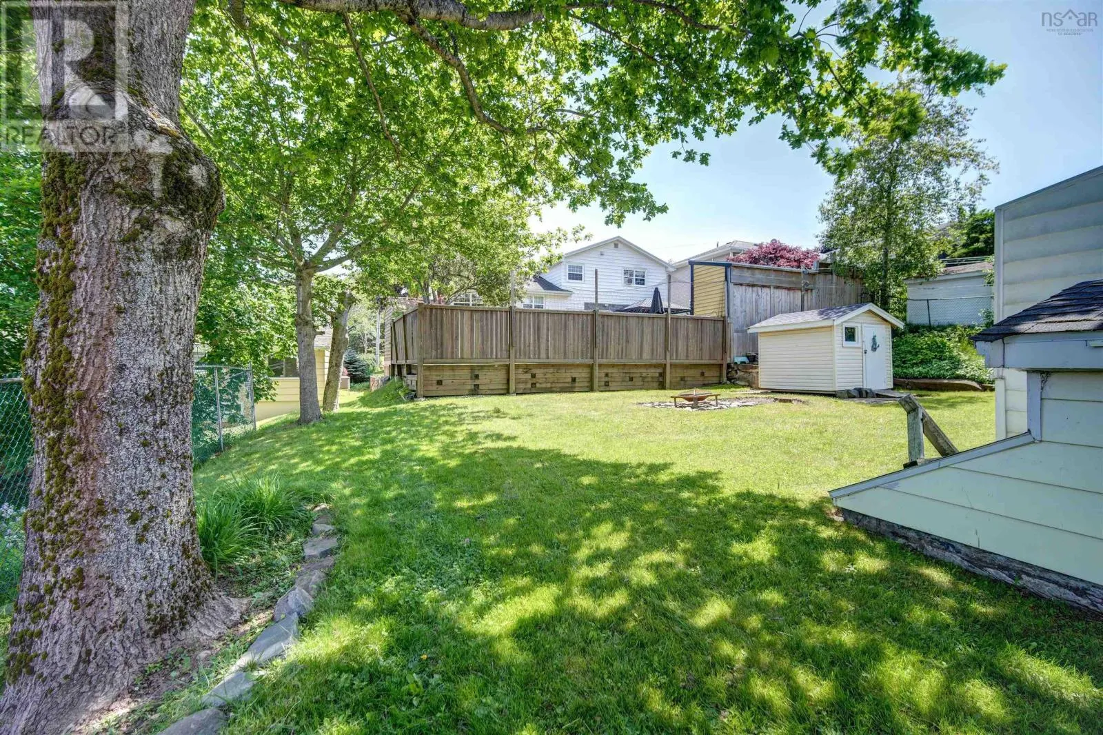 6 Piers Avenue
