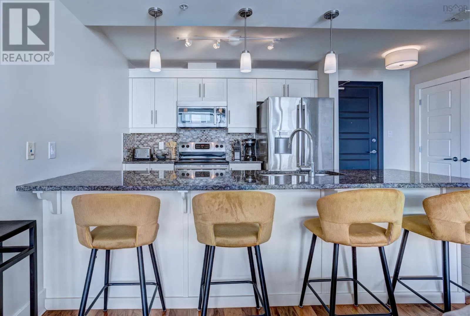 806 31 King's Wharf Place