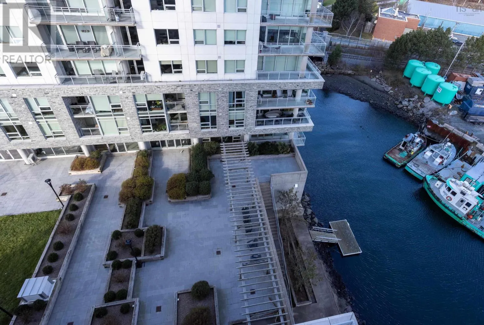 806 31 King's Wharf Place