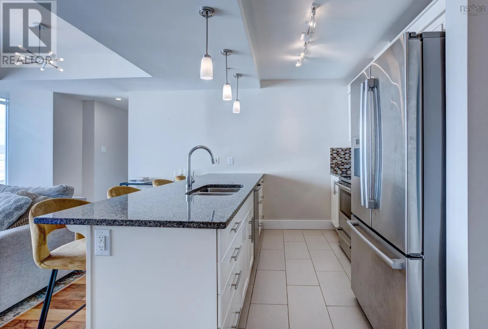 806 31 King's Wharf Place