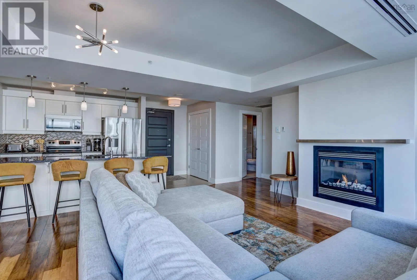 806 31 King's Wharf Place