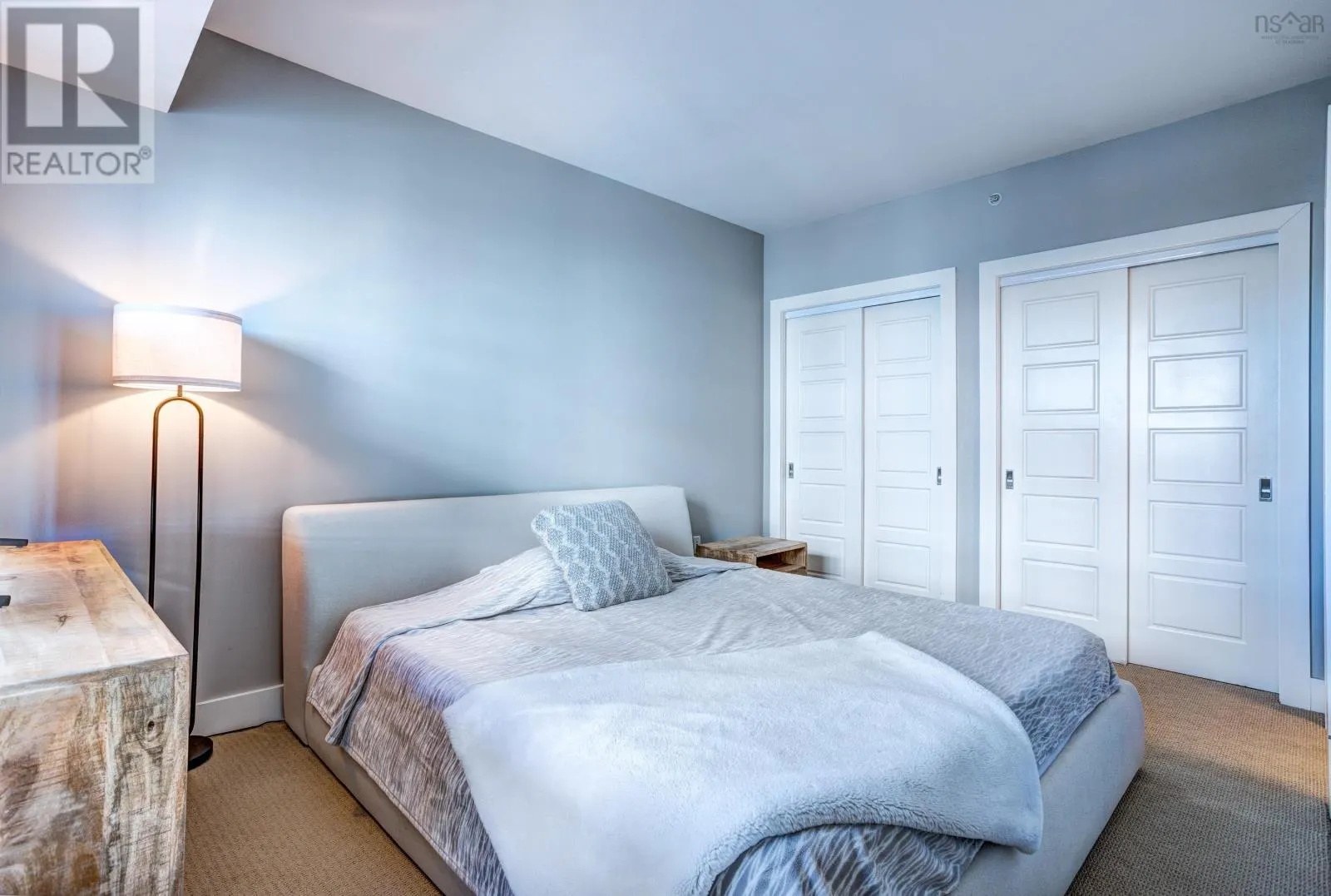 806 31 King's Wharf Place