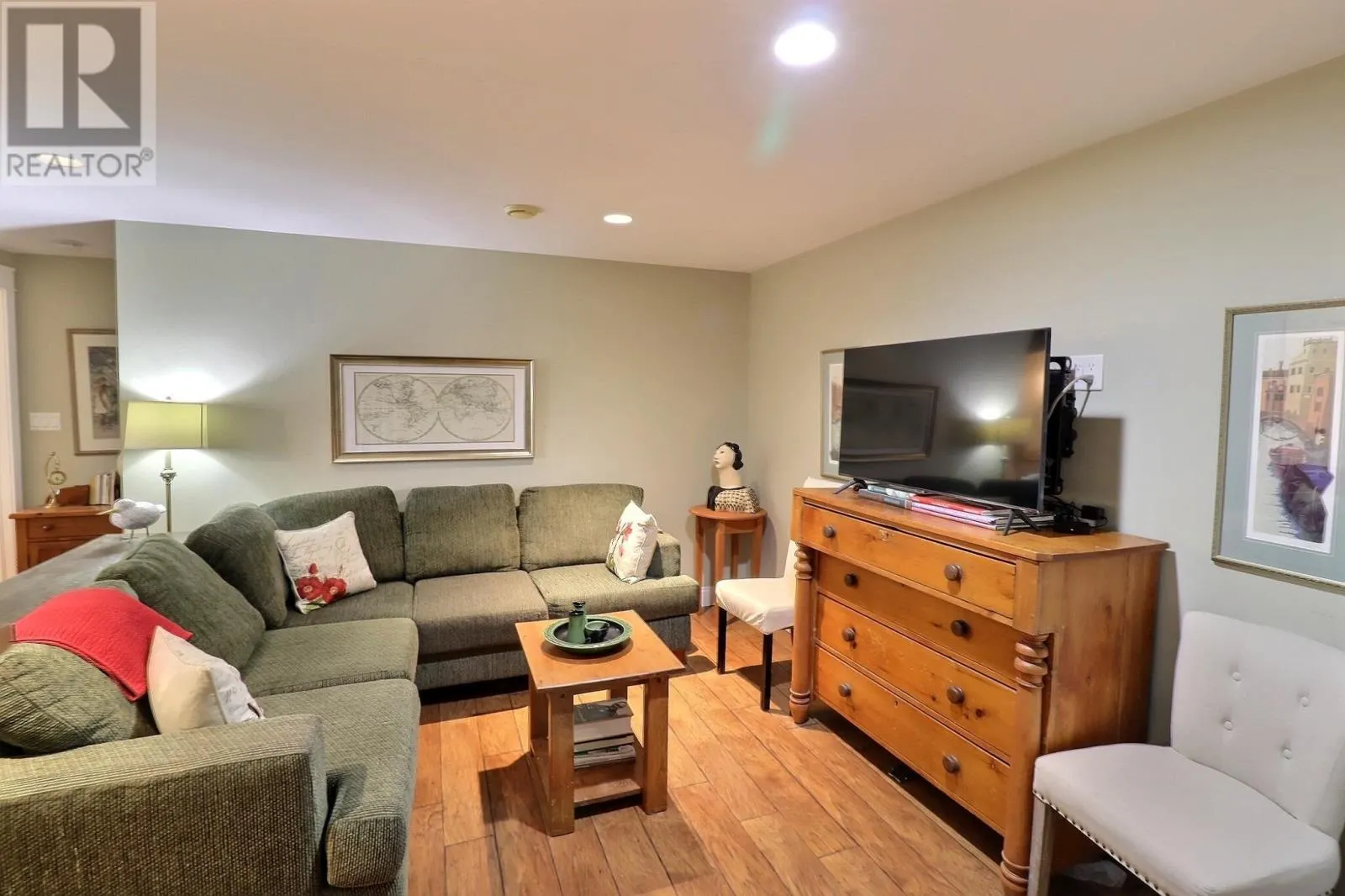 3 Cameron Heights