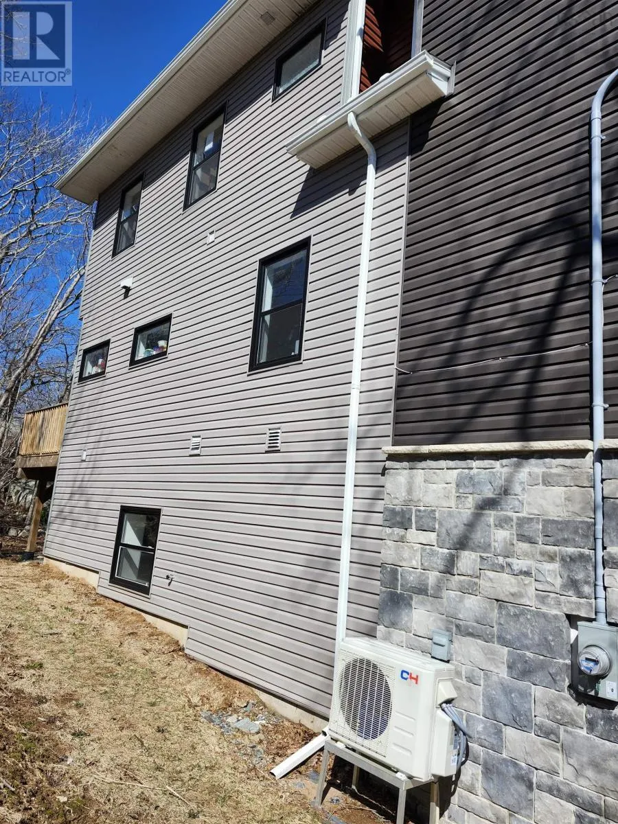 8 Williams Lake Road