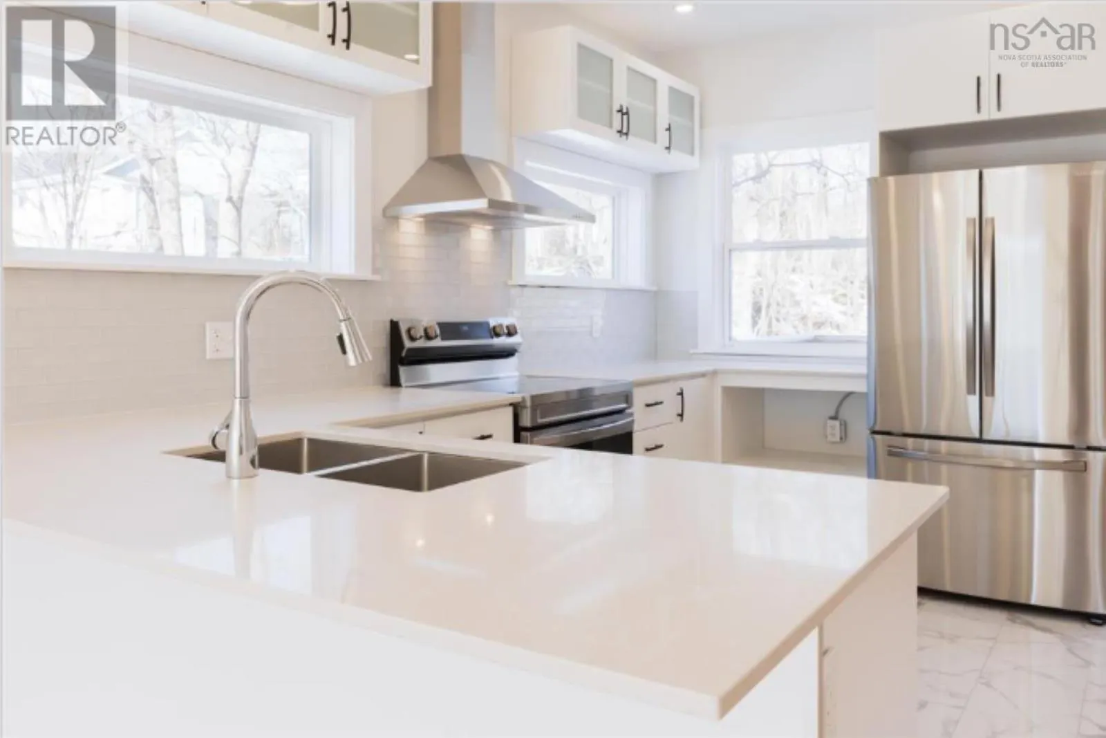 6 Williams Lake Road