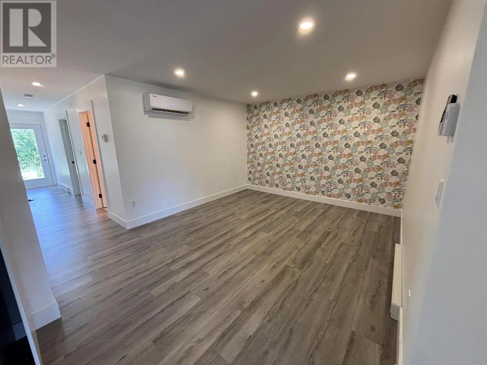 52 Stephanie Drive
