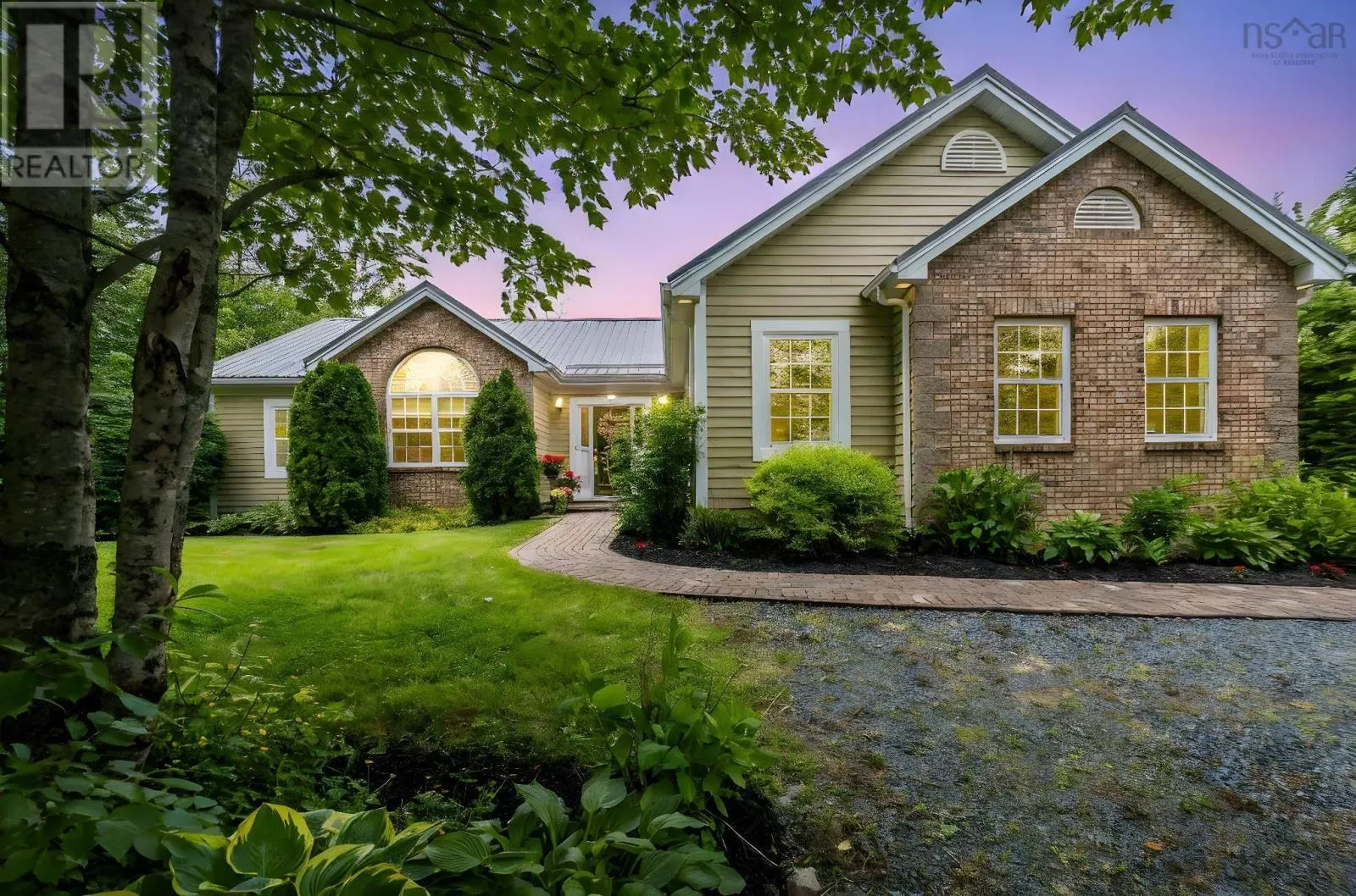 62 Glen Arbour Way