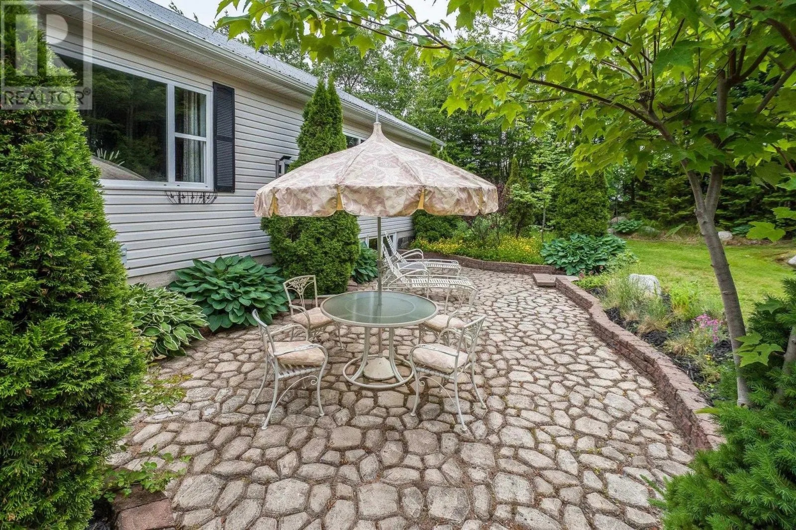 62 Glen Arbour Way