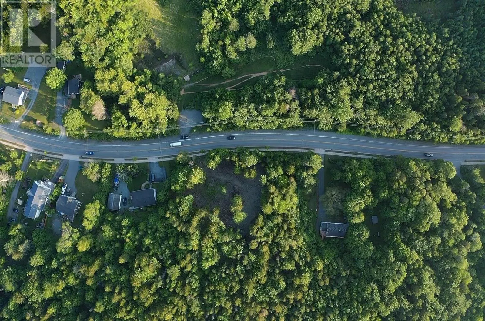 950 Fall River Road