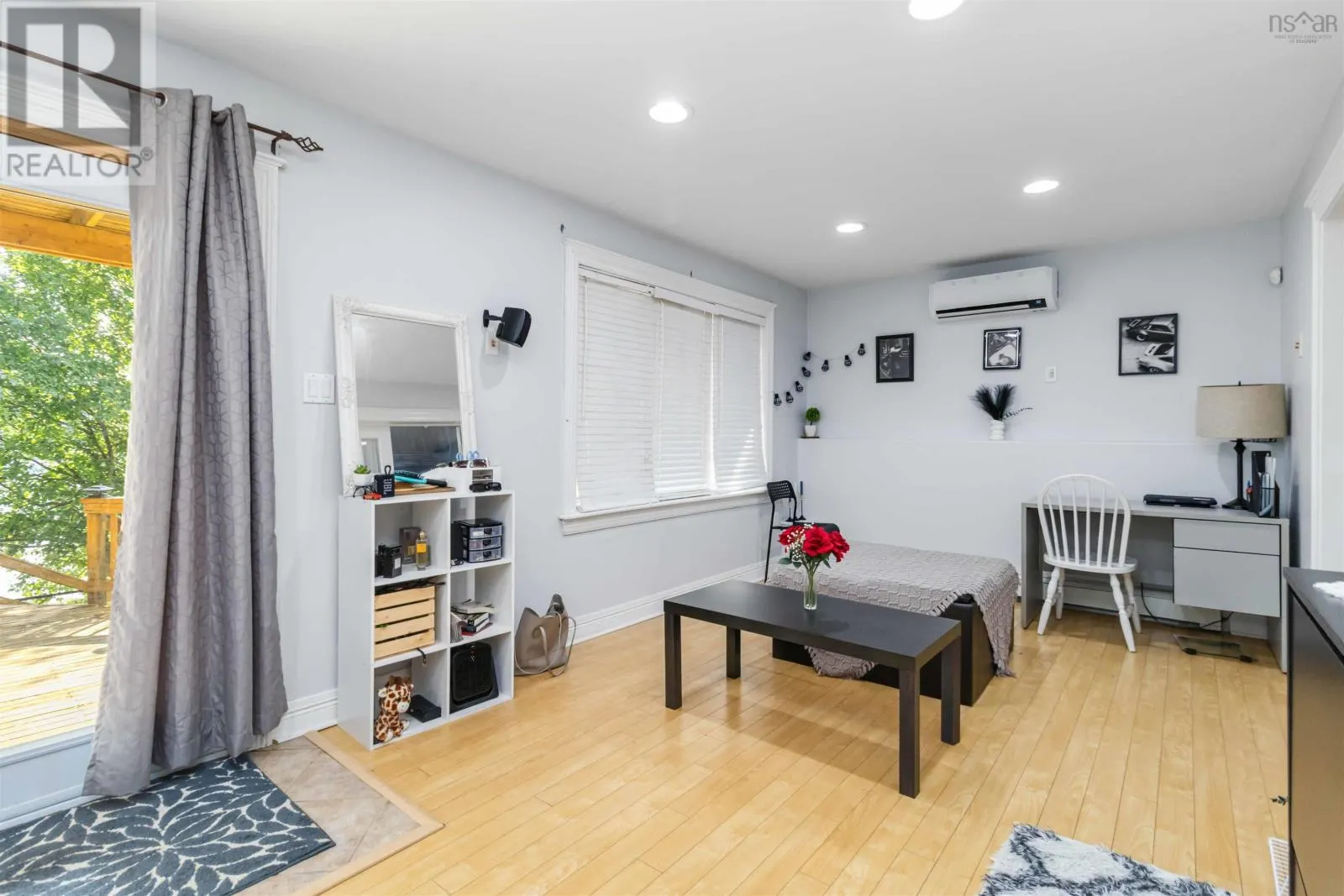 83 RED FERN Terrace