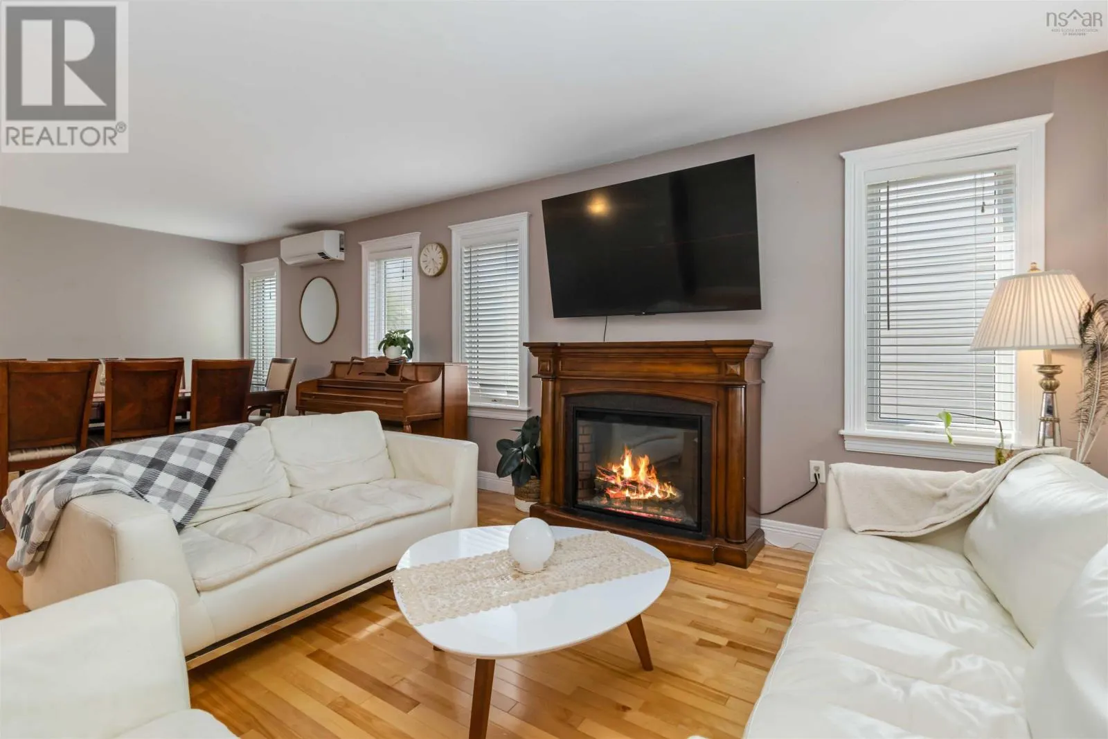 83 RED FERN Terrace