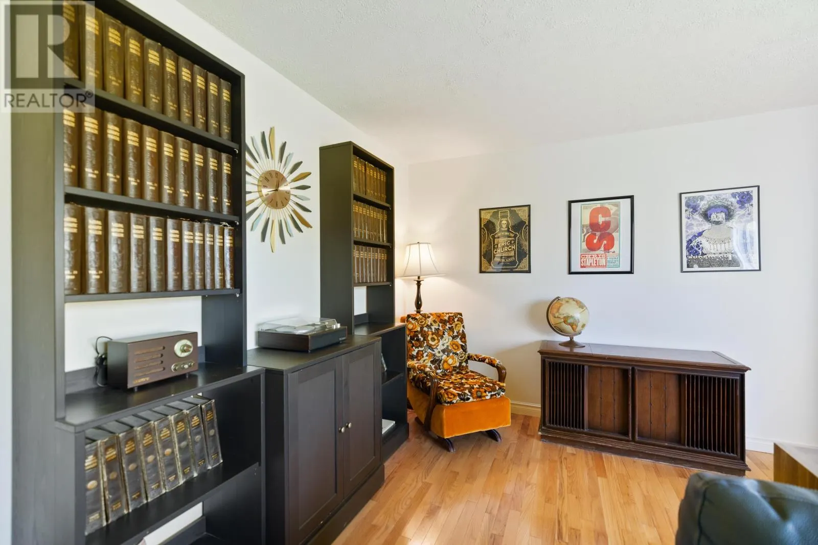 8 Sunset Drive