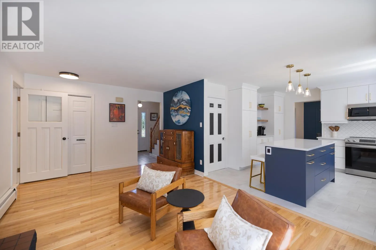 8 Sunset Drive
