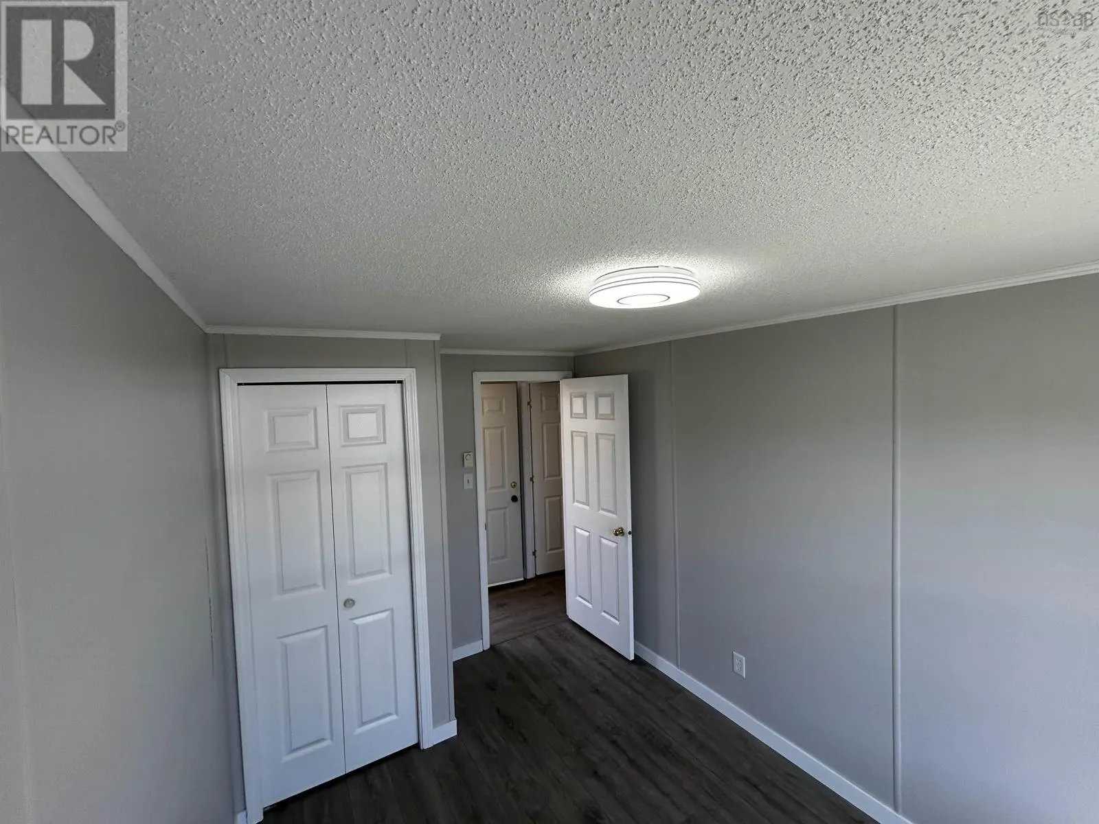 75 Fredericks Lane