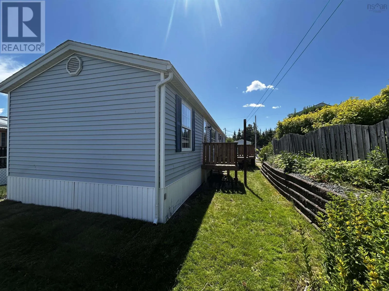 75 Fredericks Lane
