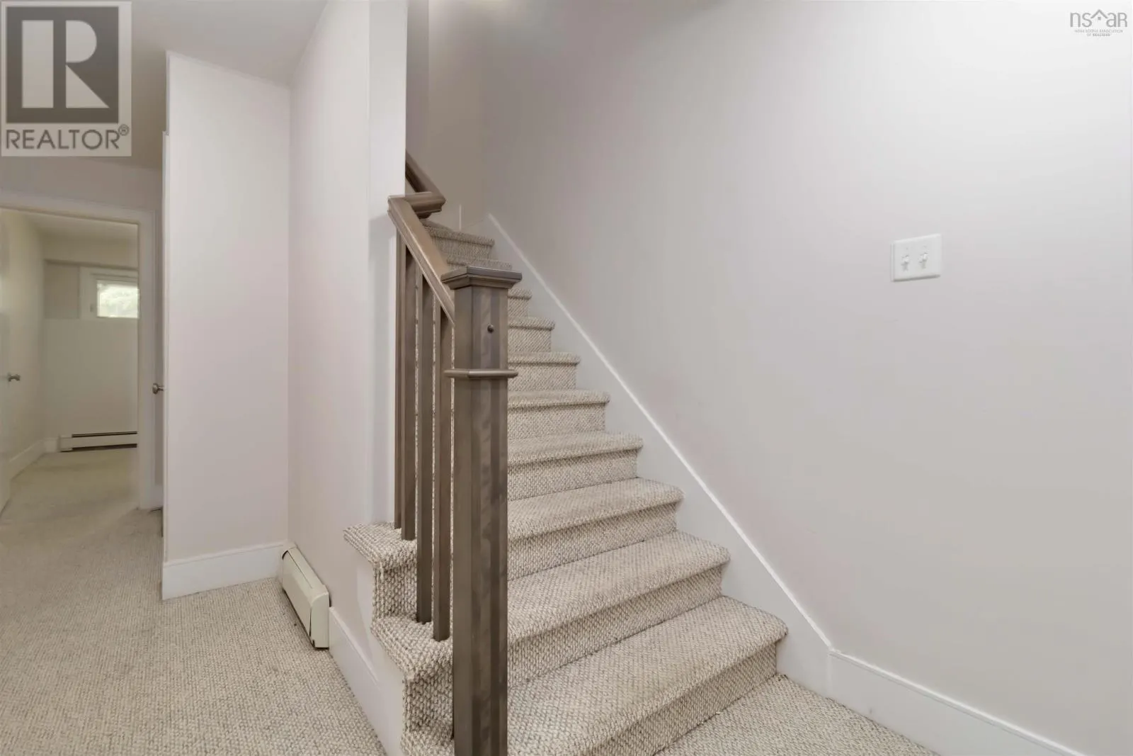 98 Larkview Terrace