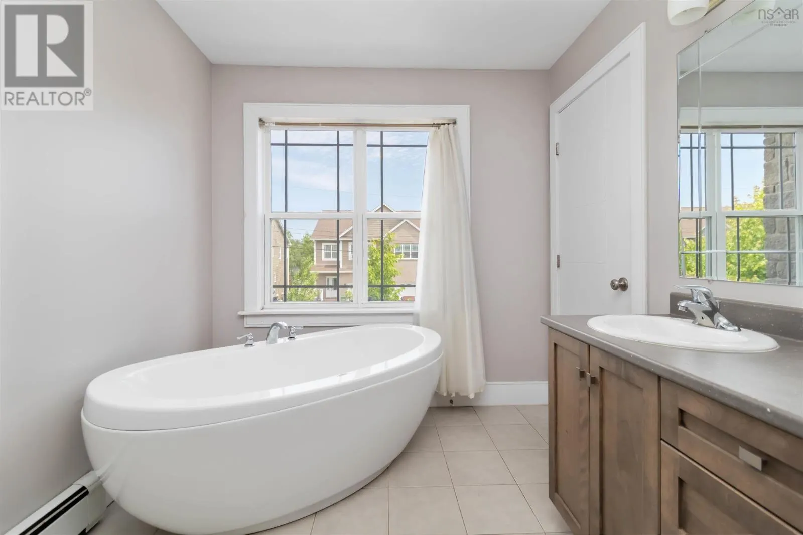 98 Larkview Terrace