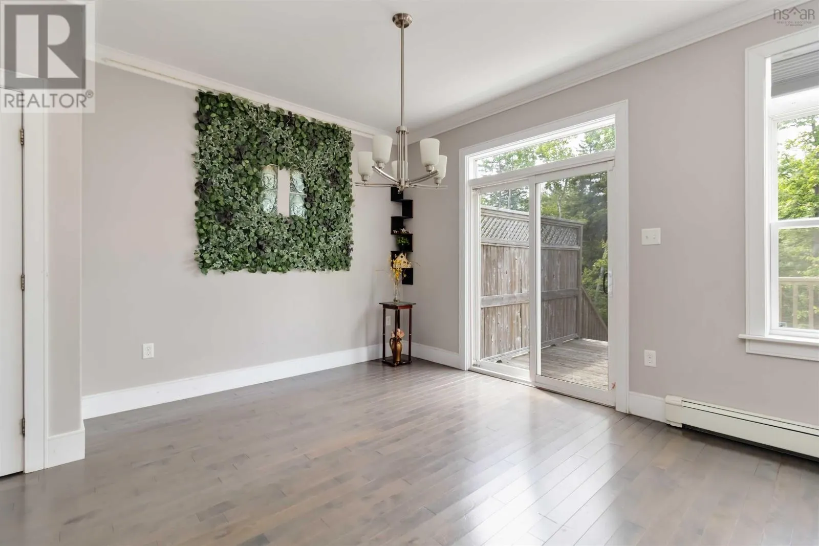 98 Larkview Terrace