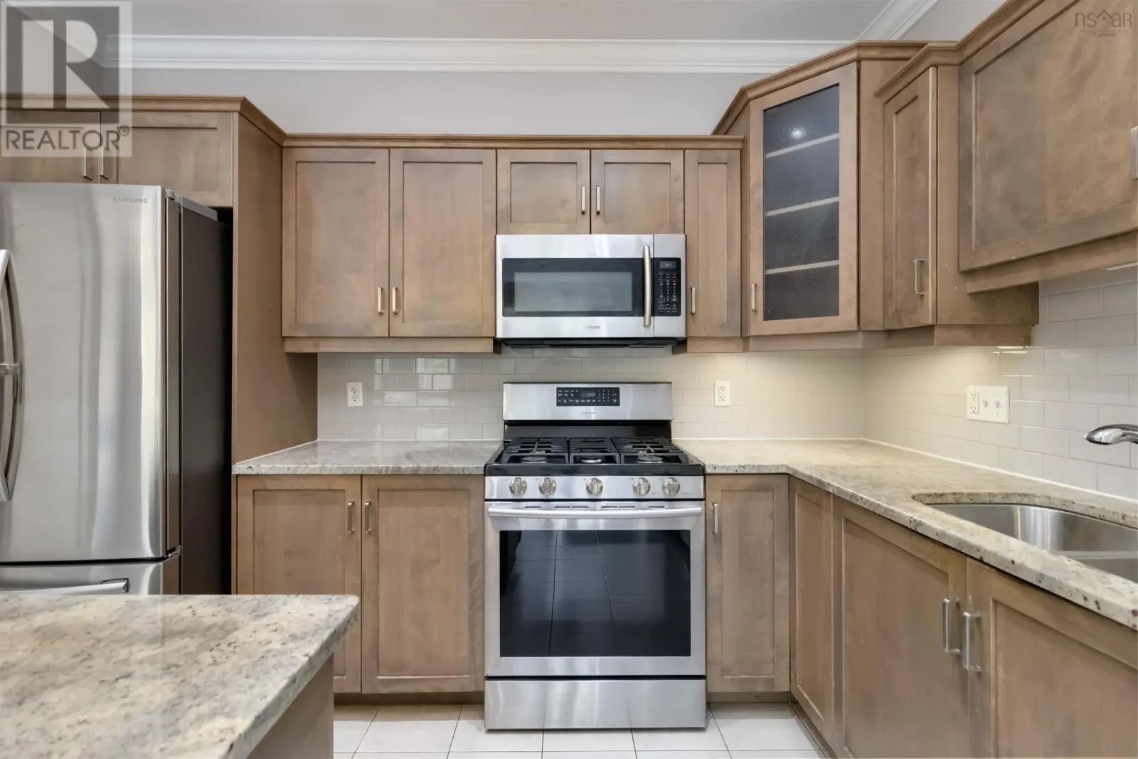 98 Larkview Terrace