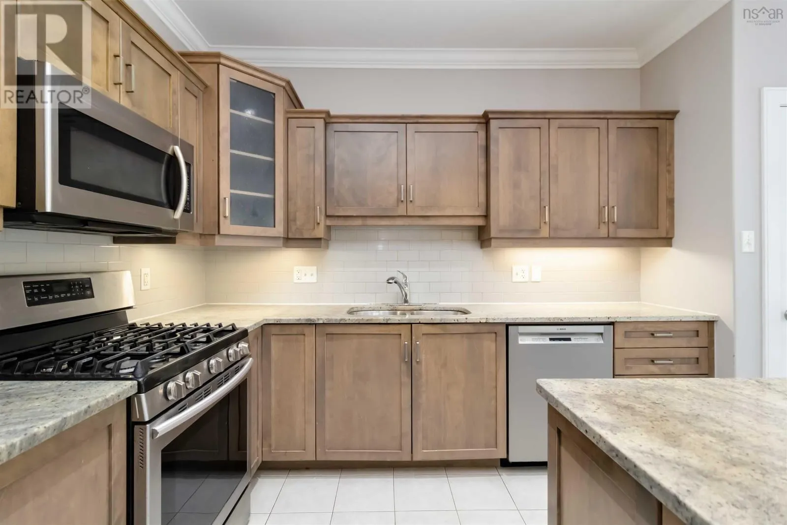98 Larkview Terrace