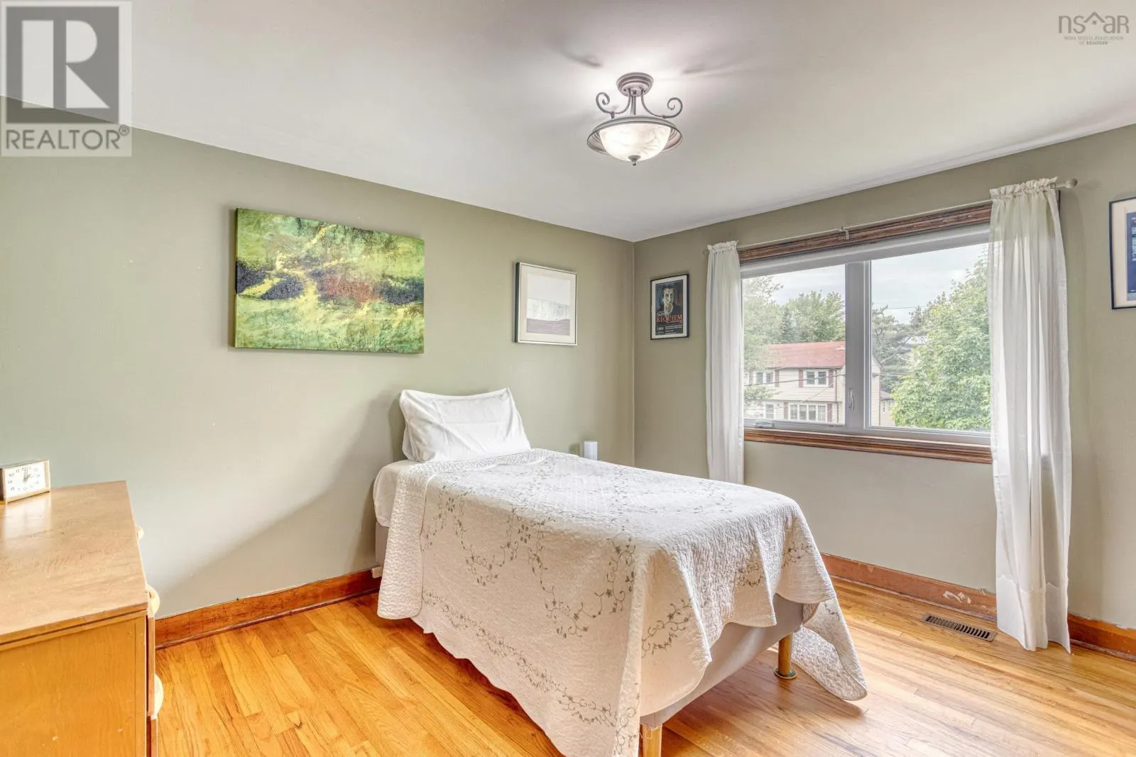38 Lawson Avenue