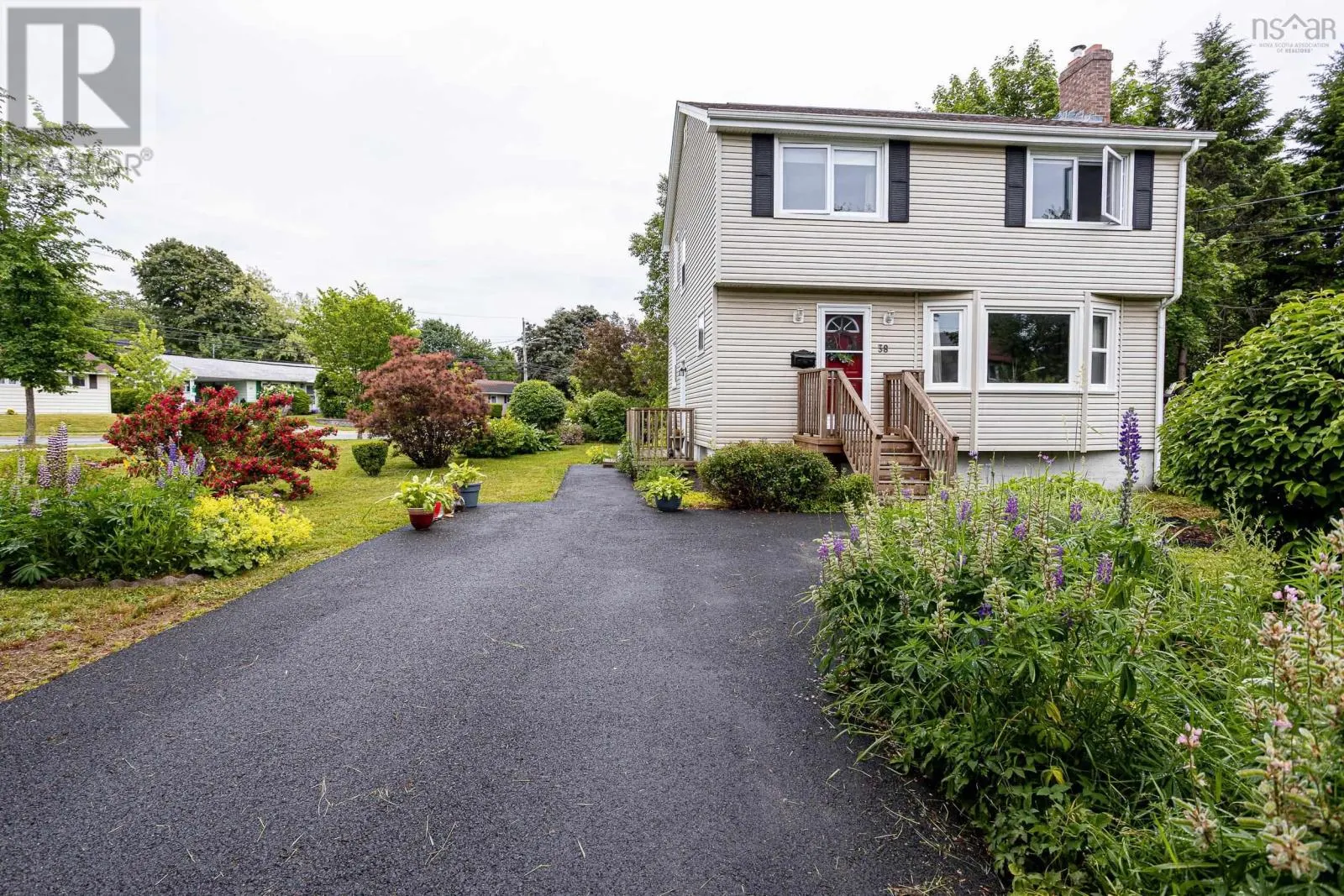 38 Lawson Avenue