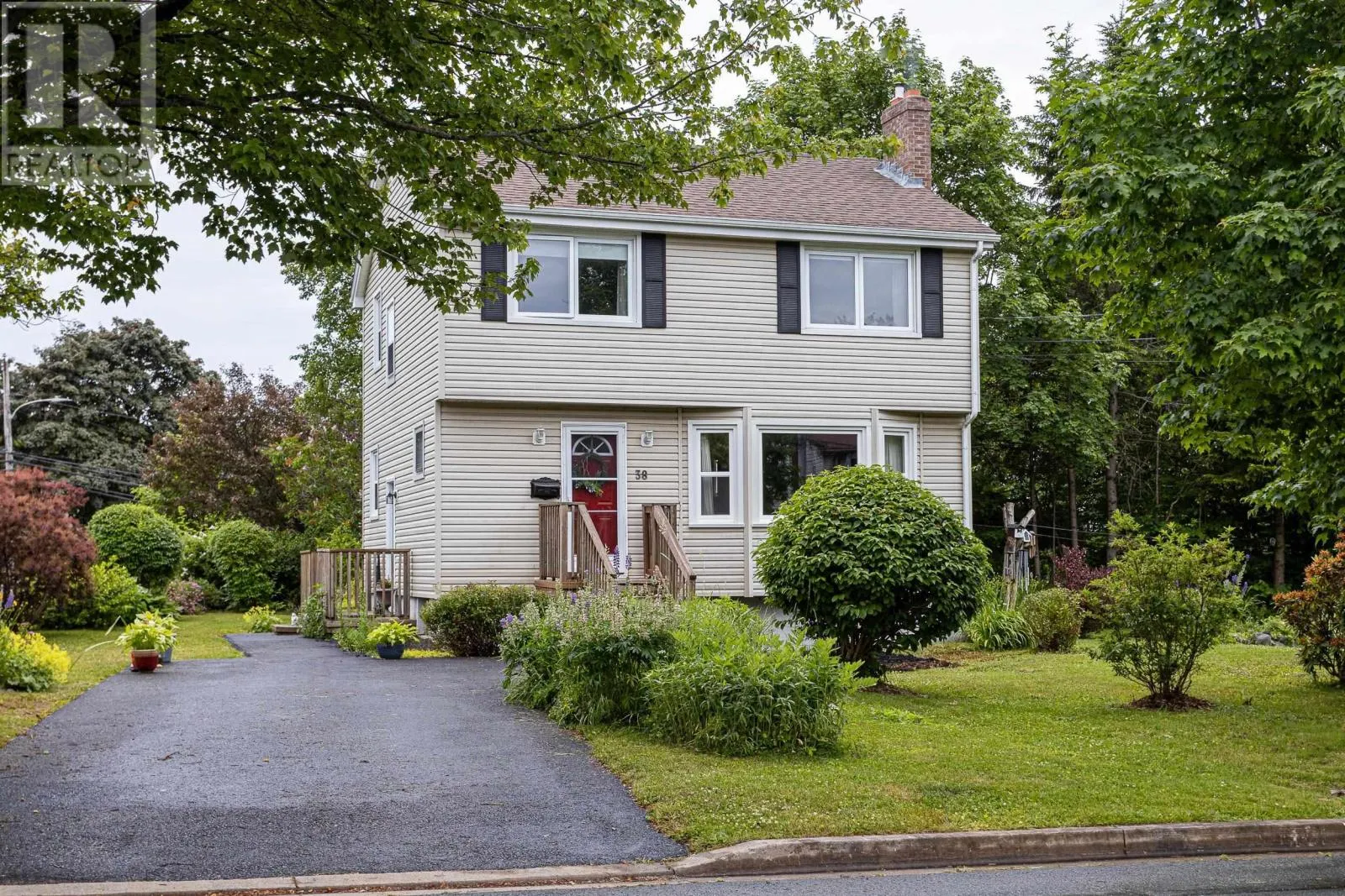 38 Lawson Avenue