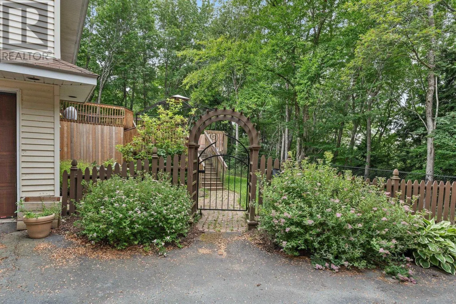 239 Howe Avenue