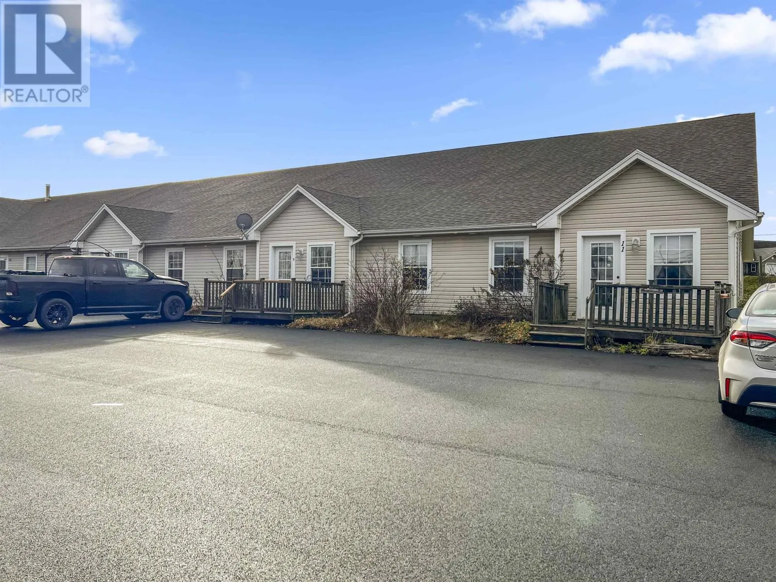 3 17 Heatherway Drive