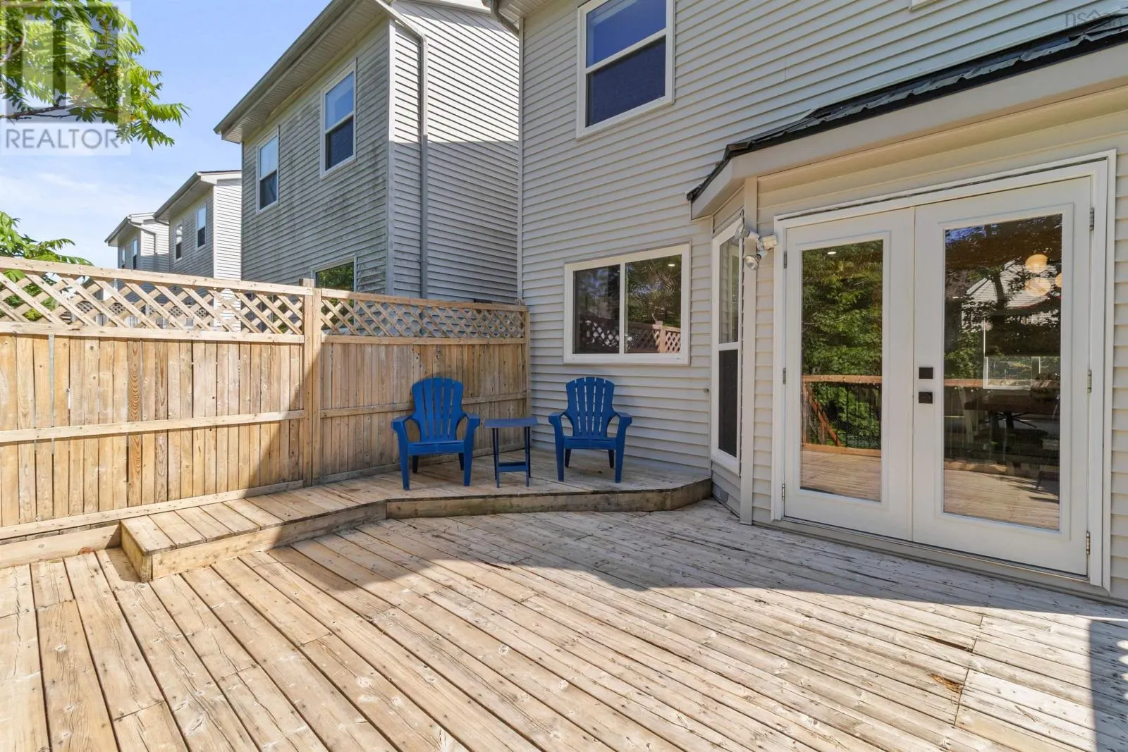 104 Roy Crescent