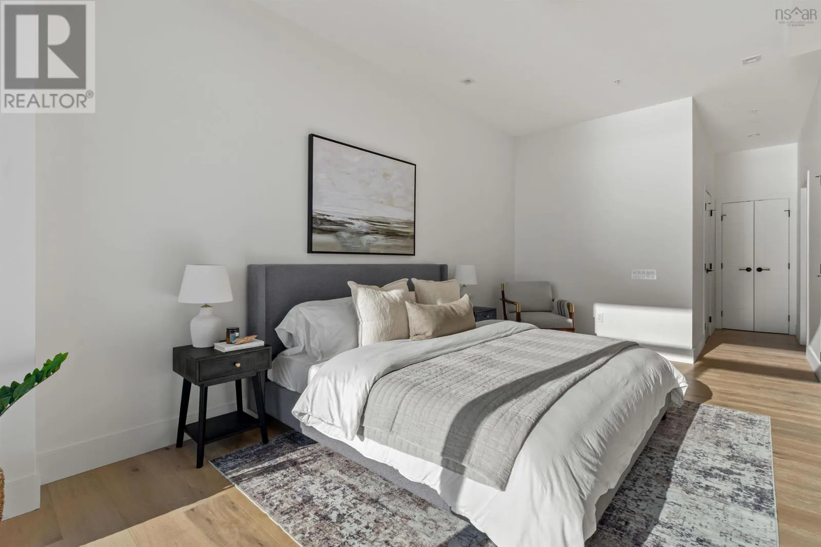 2302 1650 Granville Street