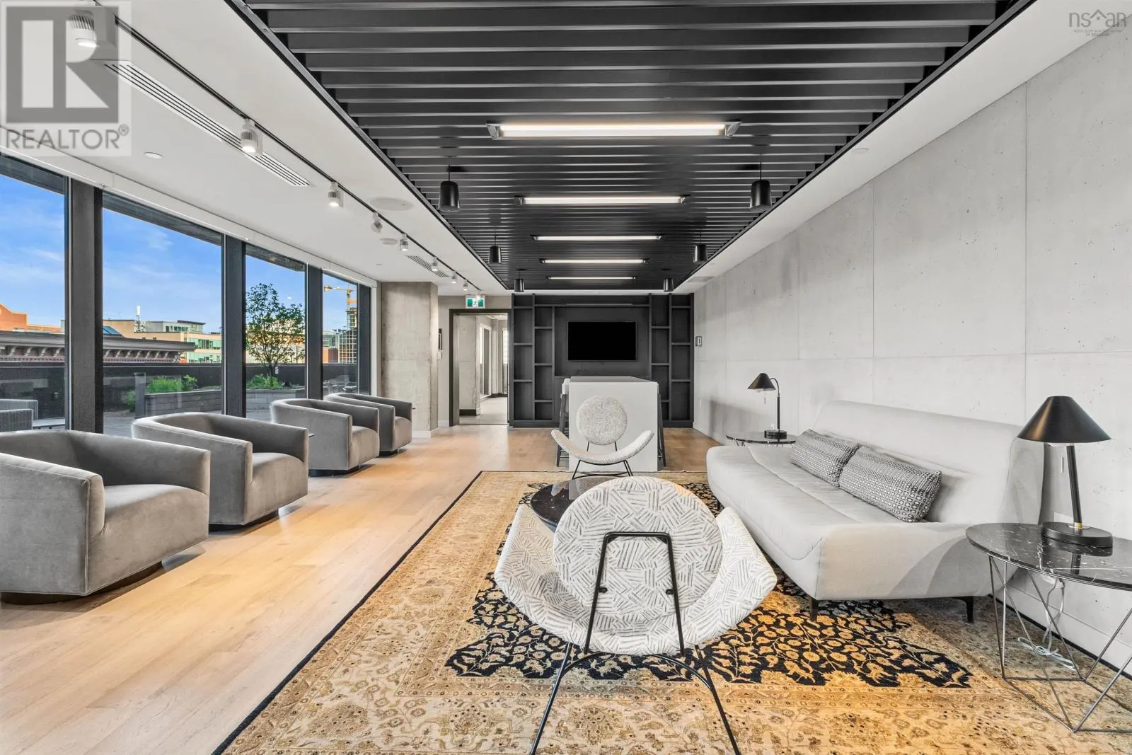 2302 1650 Granville Street