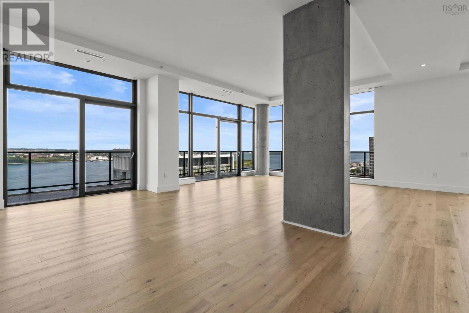 2303 1650 Granville Street