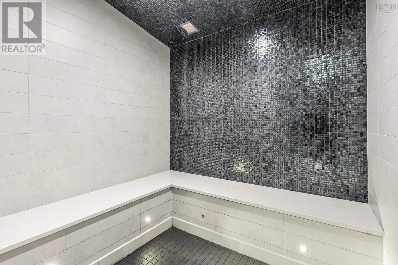 2303 1650 Granville Street