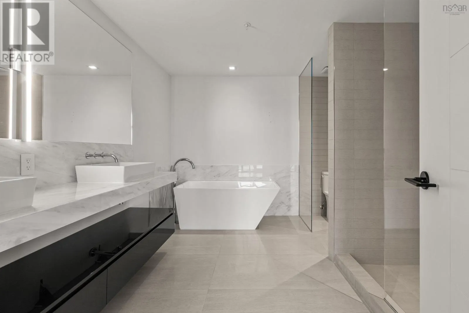 2303 1650 Granville Street