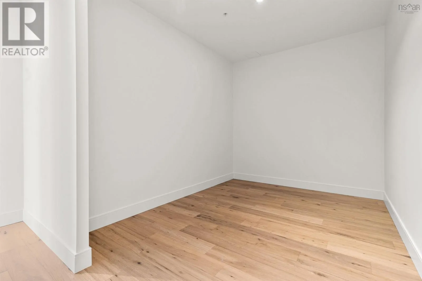 2303 1650 Granville Street