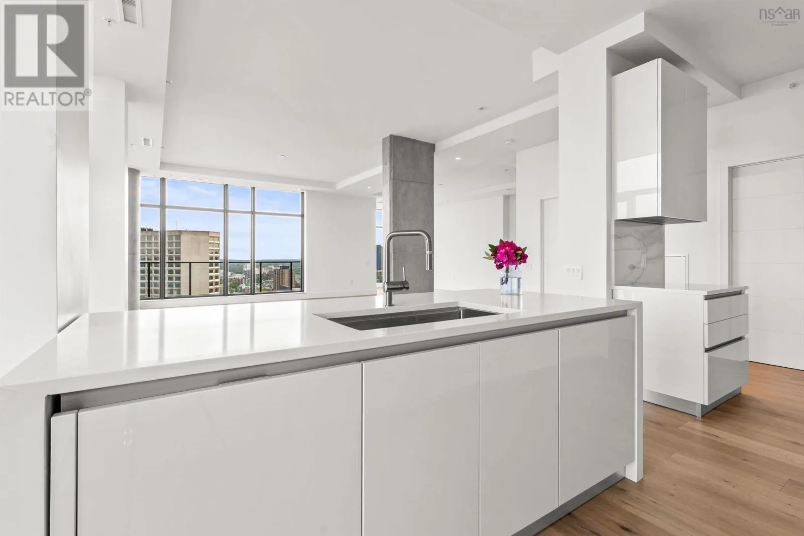 2303 1650 Granville Street